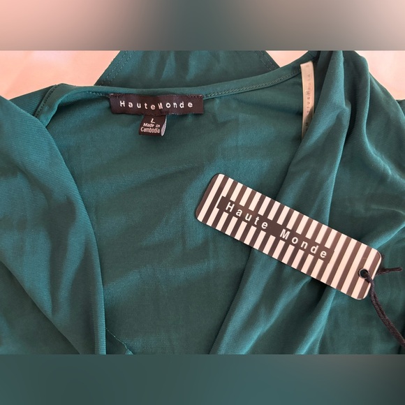 Haute Monde Hunter Green Bodysuit Top - Picture 2 of 4